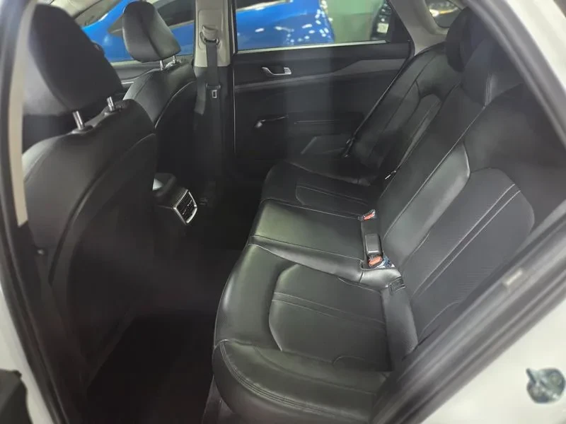 Kia K5 2.0 LPG - САМО 30% АВАНС, снимка 11 - Автомобили и джипове - 56322770