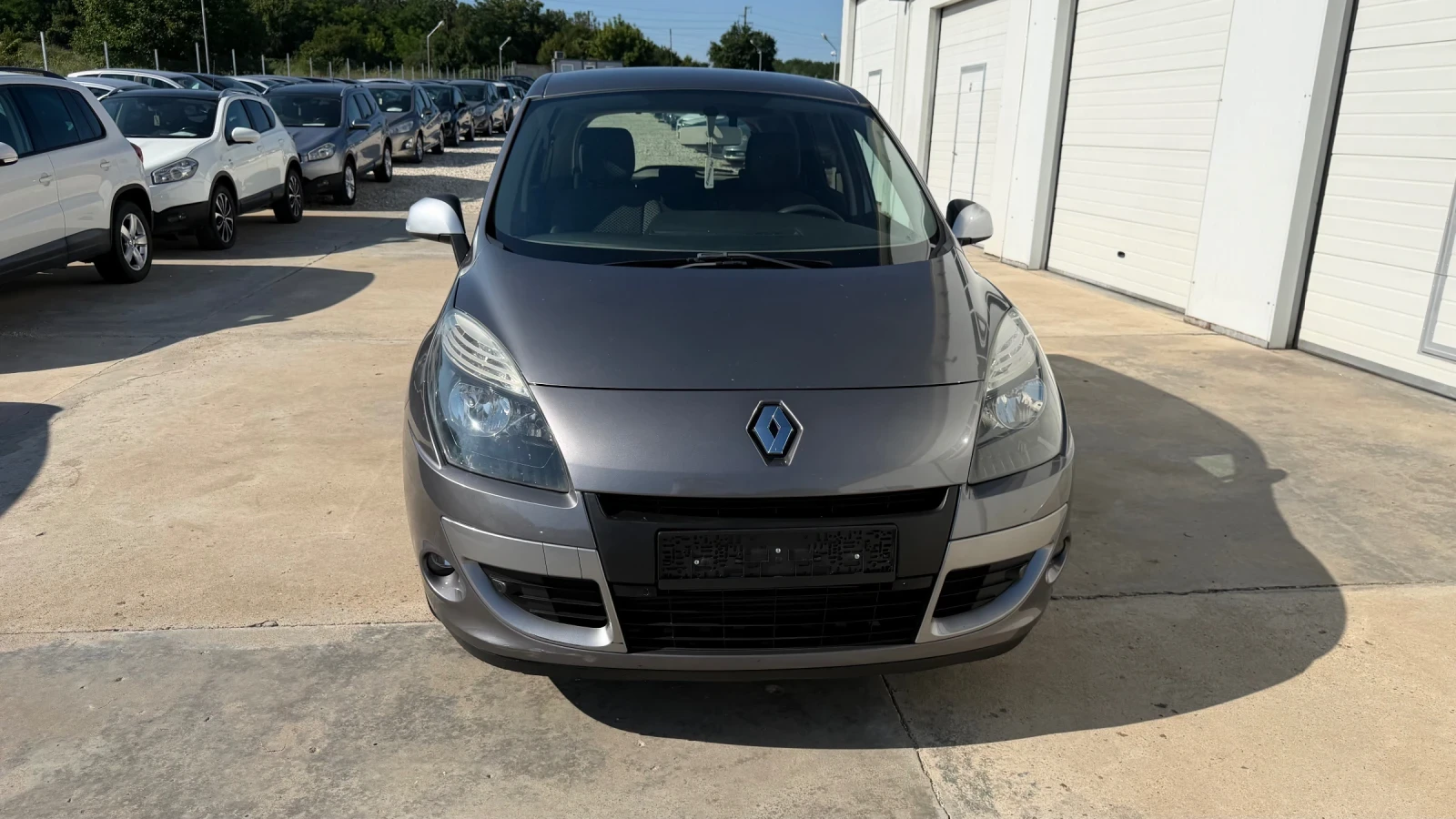 Renault Scenic 1.5dci * 110k.c* Navi* UNIKAT* , снимка 11 - Автомобили и джипове - 44318510