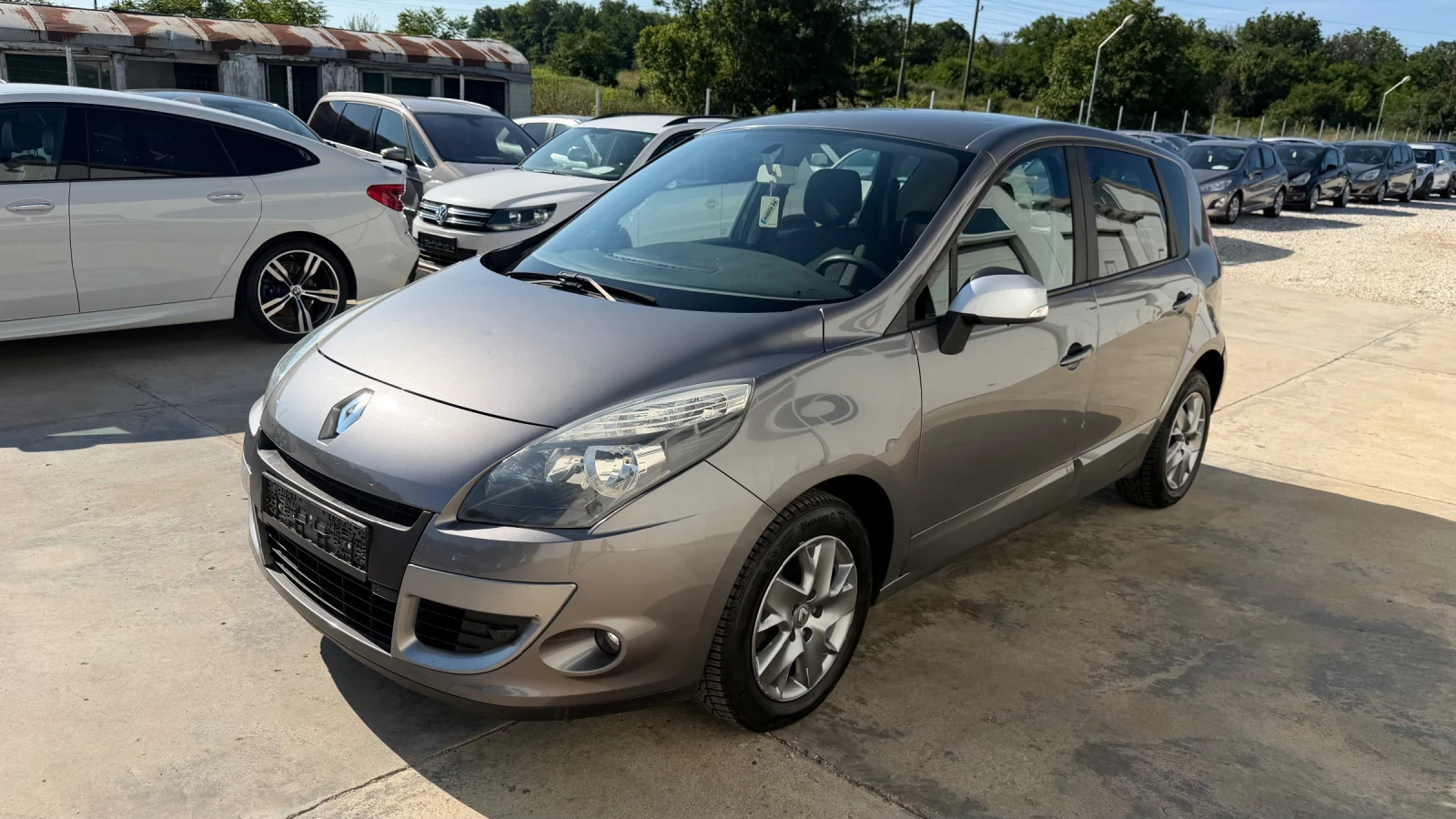 Renault Scenic 1.5dci * 110k.c* Navi* UNIKAT* , снимка 2 - Автомобили и джипове - 44318510