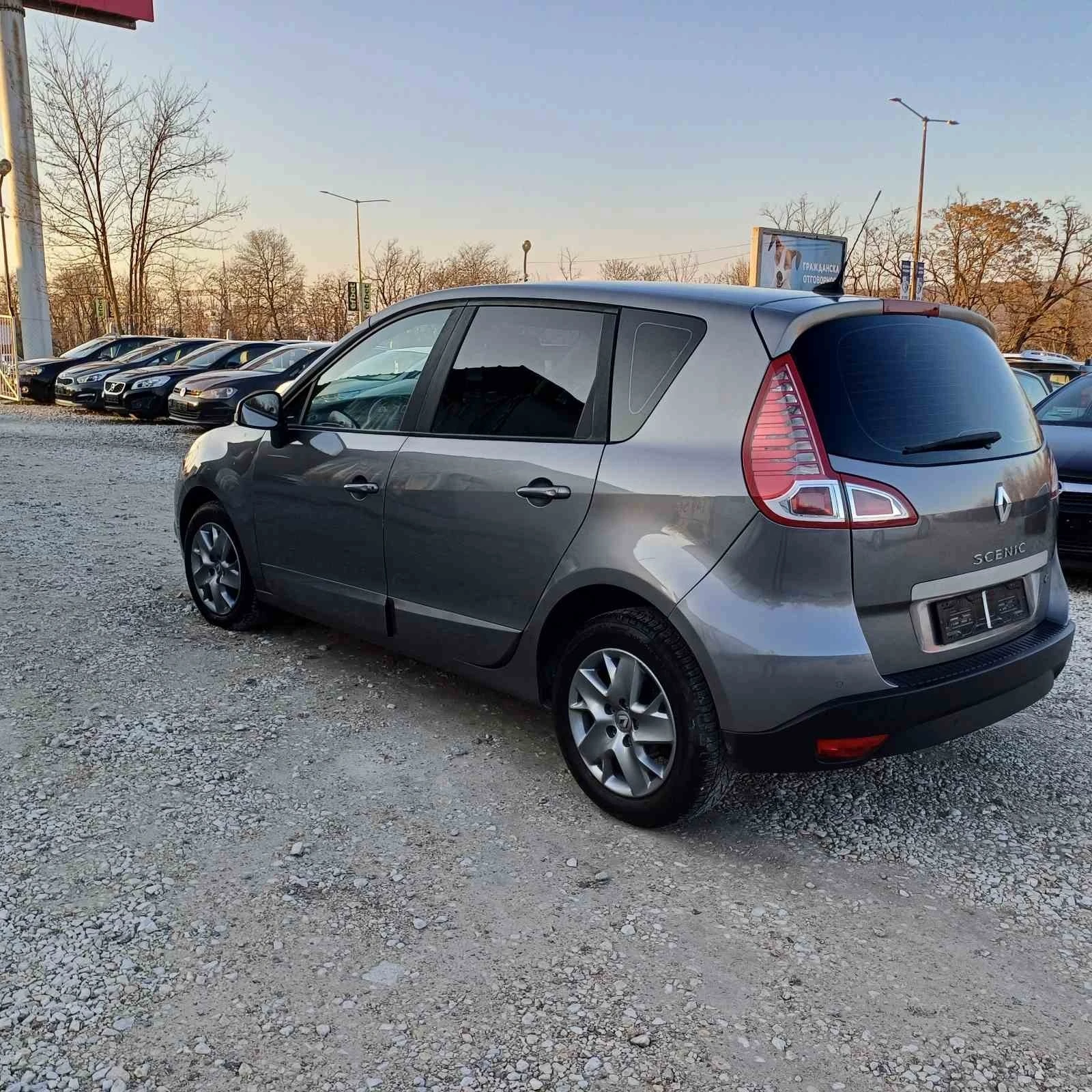 Renault Scenic 1.5dci * 110k.c* Navi* UNIKAT*  - изображение 4