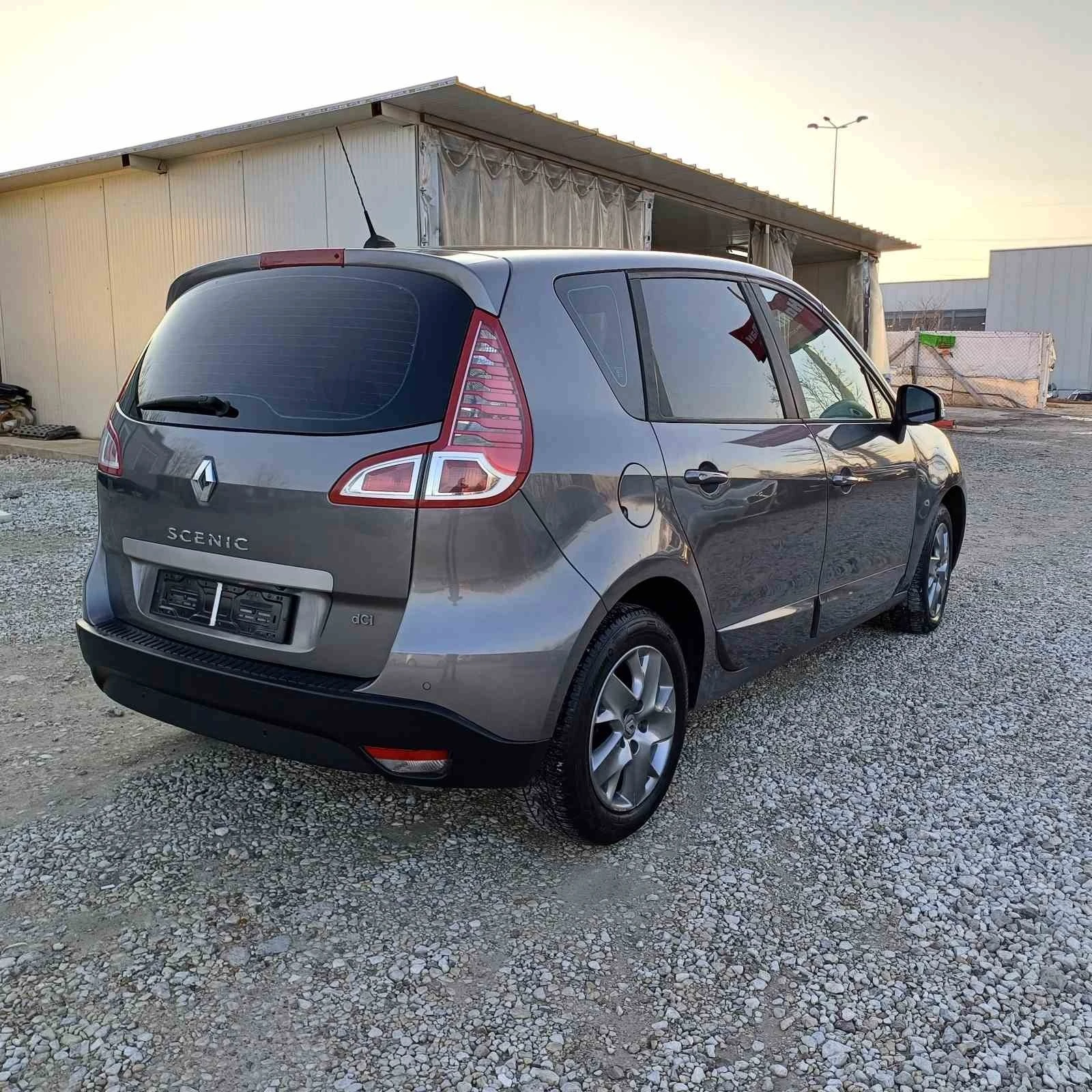 Renault Scenic 1.5dci * 110k.c* Navi* UNIKAT*  | Mobile.bg   14