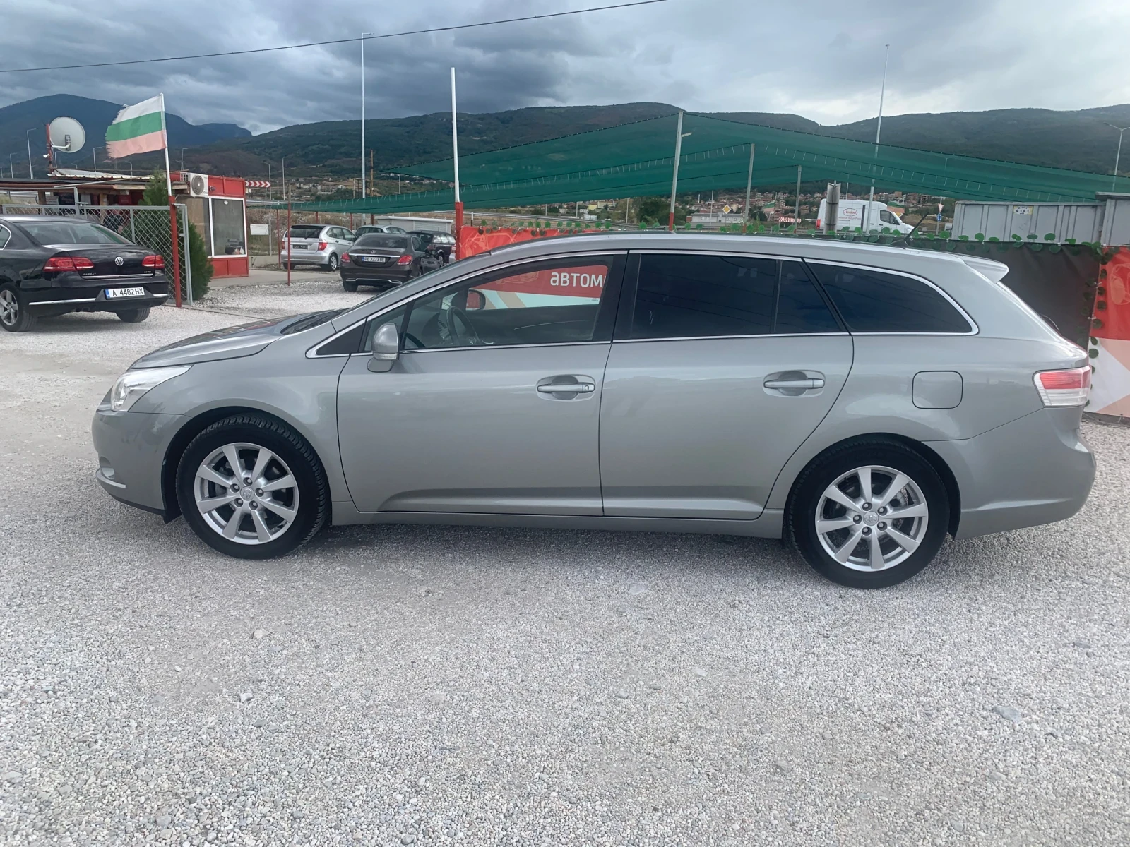 Toyota Avensis 2.0D4D - изображение 4