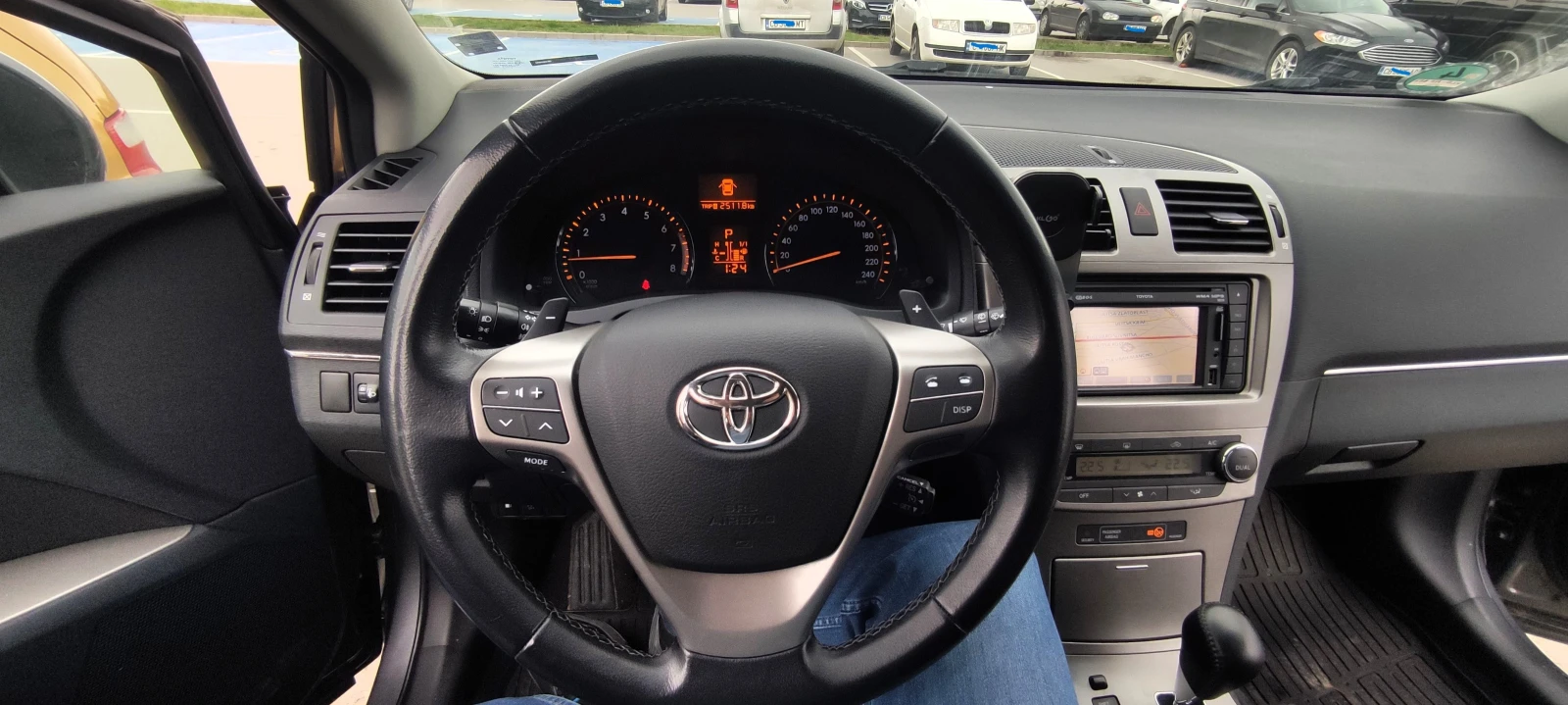 Toyota Avensis  - изображение 8