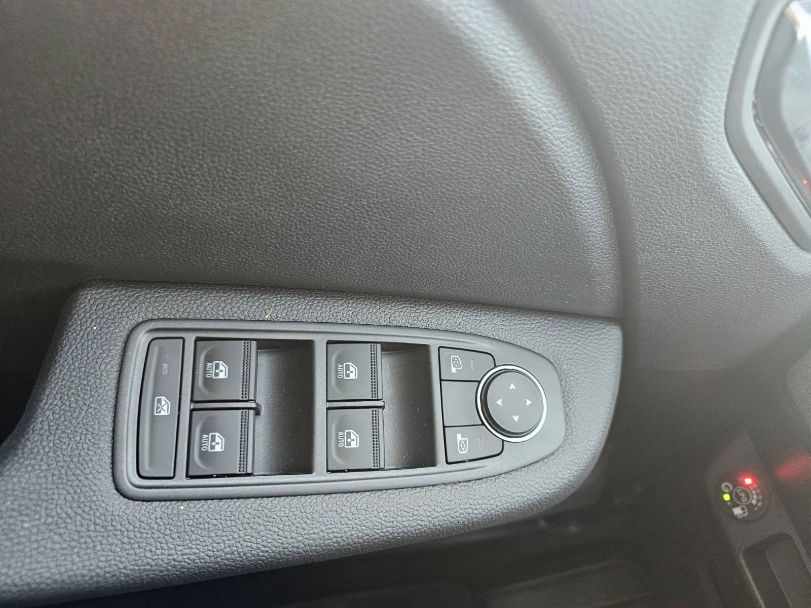 Renault Clio 1.0 TCe 100 LPG - изображение 10