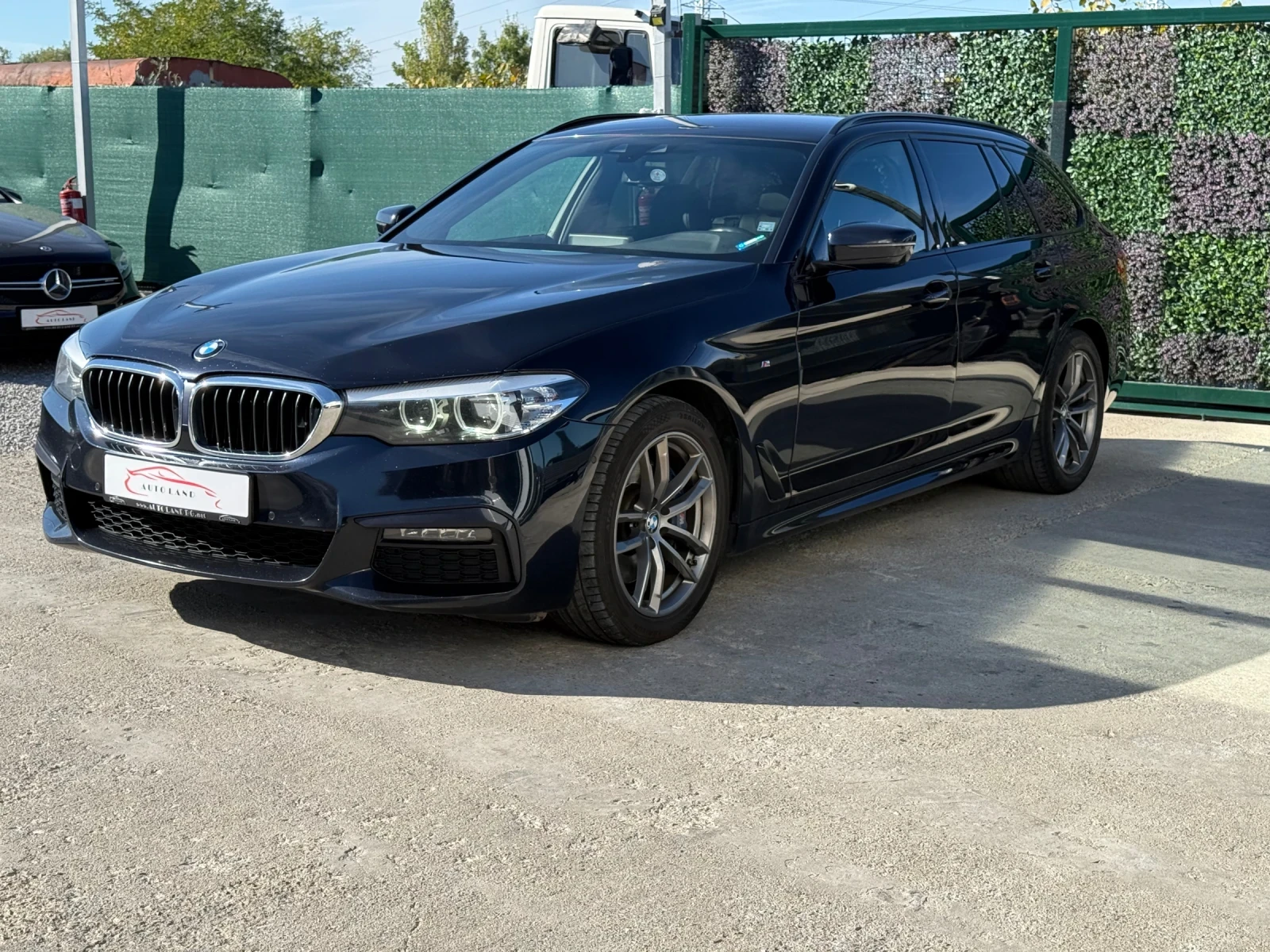 BMW 530 M-Sport/Led/Navi/Keyless/МАСАЖ/СОБСТВЕН ЛИЗИНГ - изображение 3