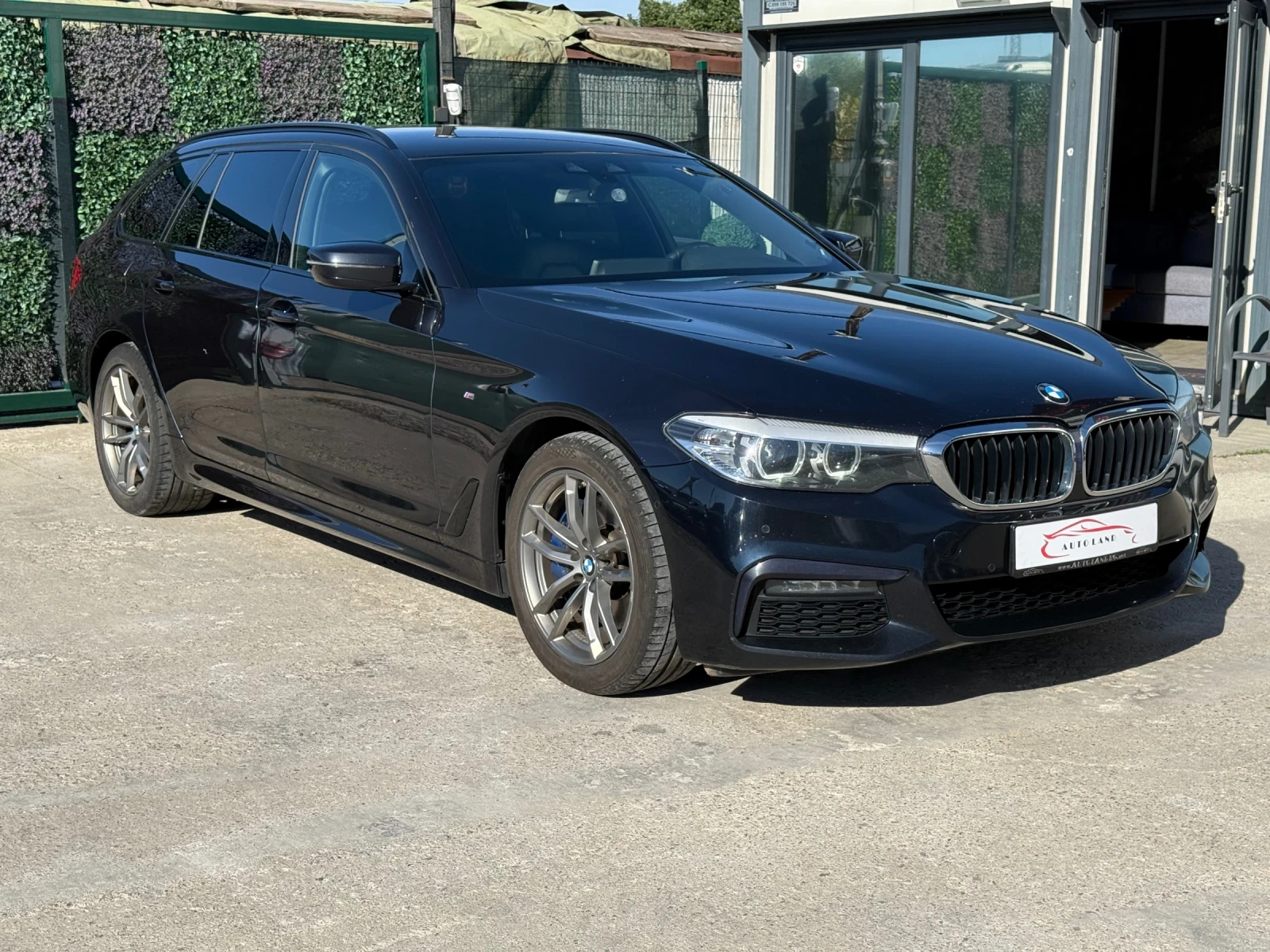 BMW 530 M-Sport/Led/Navi/Keyless/МАСАЖ/СОБСТВЕН ЛИЗИНГ - изображение 2