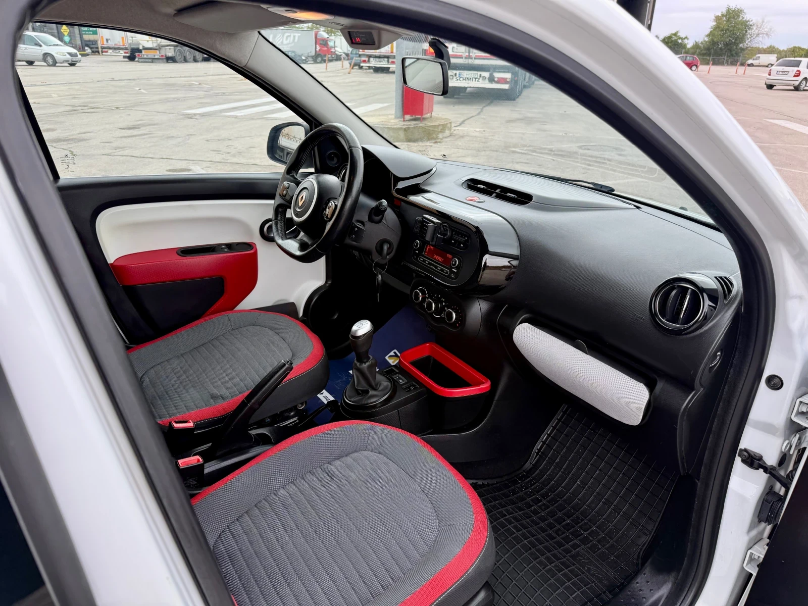 Renault Twingo  - изображение 7
