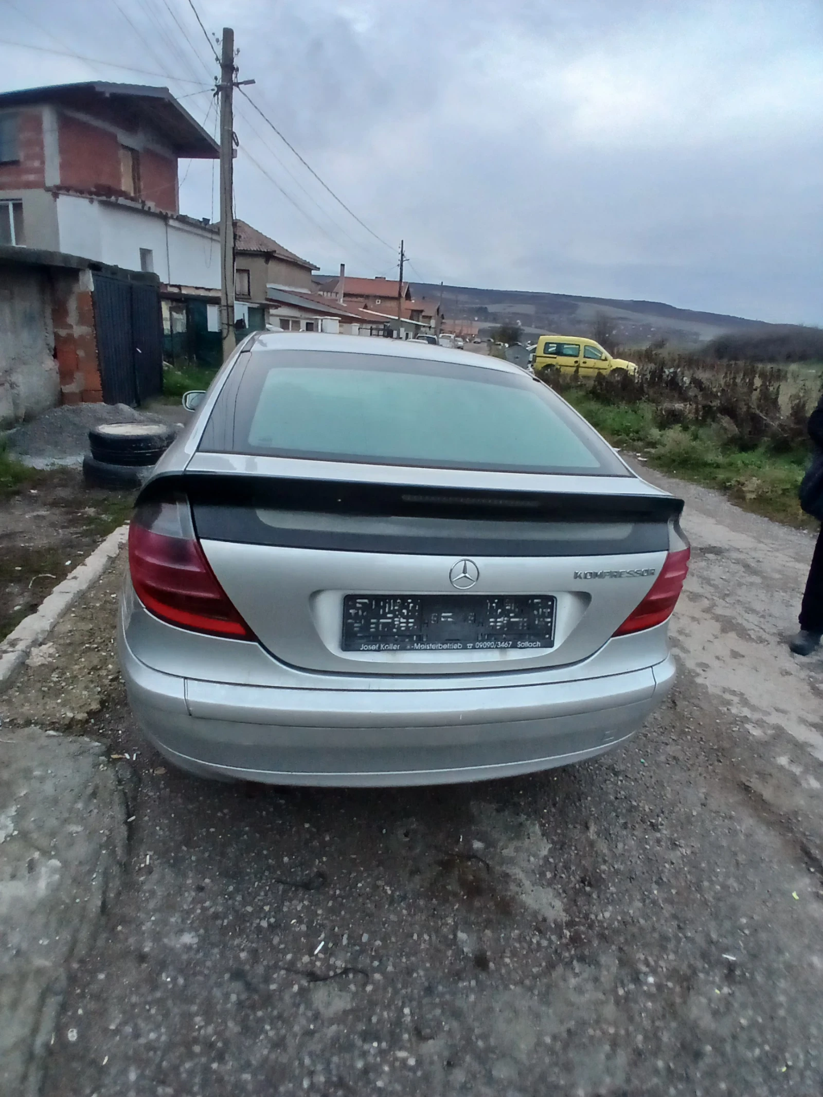 Mercedes-Benz C 200  - изображение 3