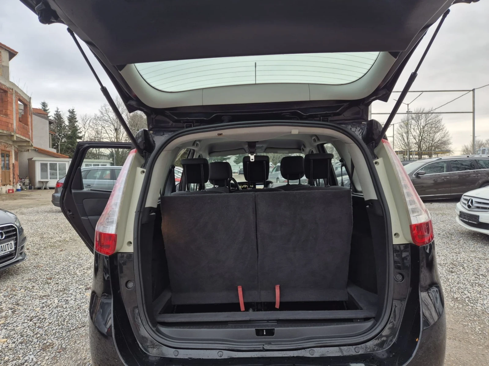 Renault Scenic 1.5dci+ 7������ | Mobile.bg � ����������� 11