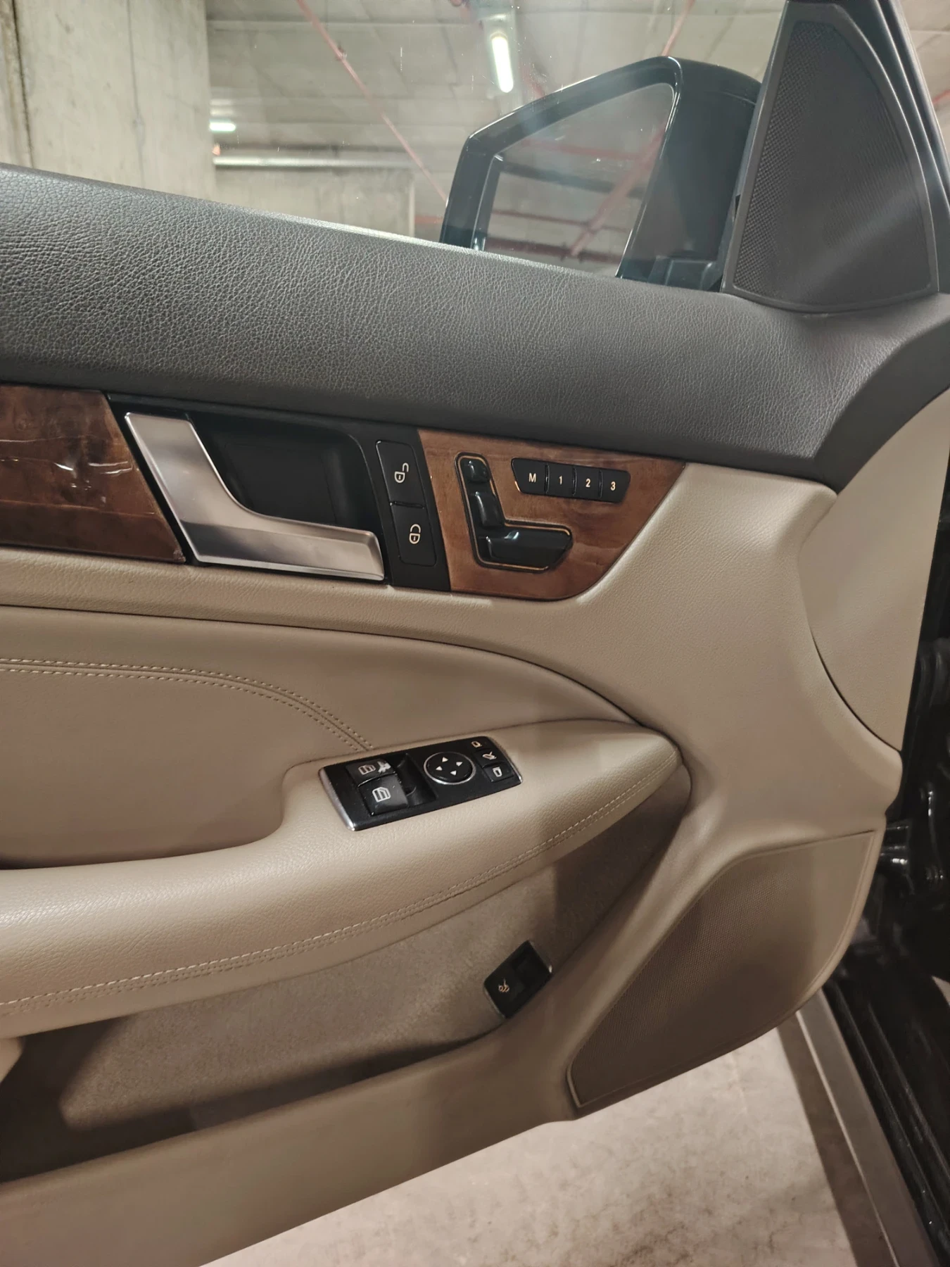 Mercedes-Benz C 250, снимка 5 - Автомобили и джипове - 53801558