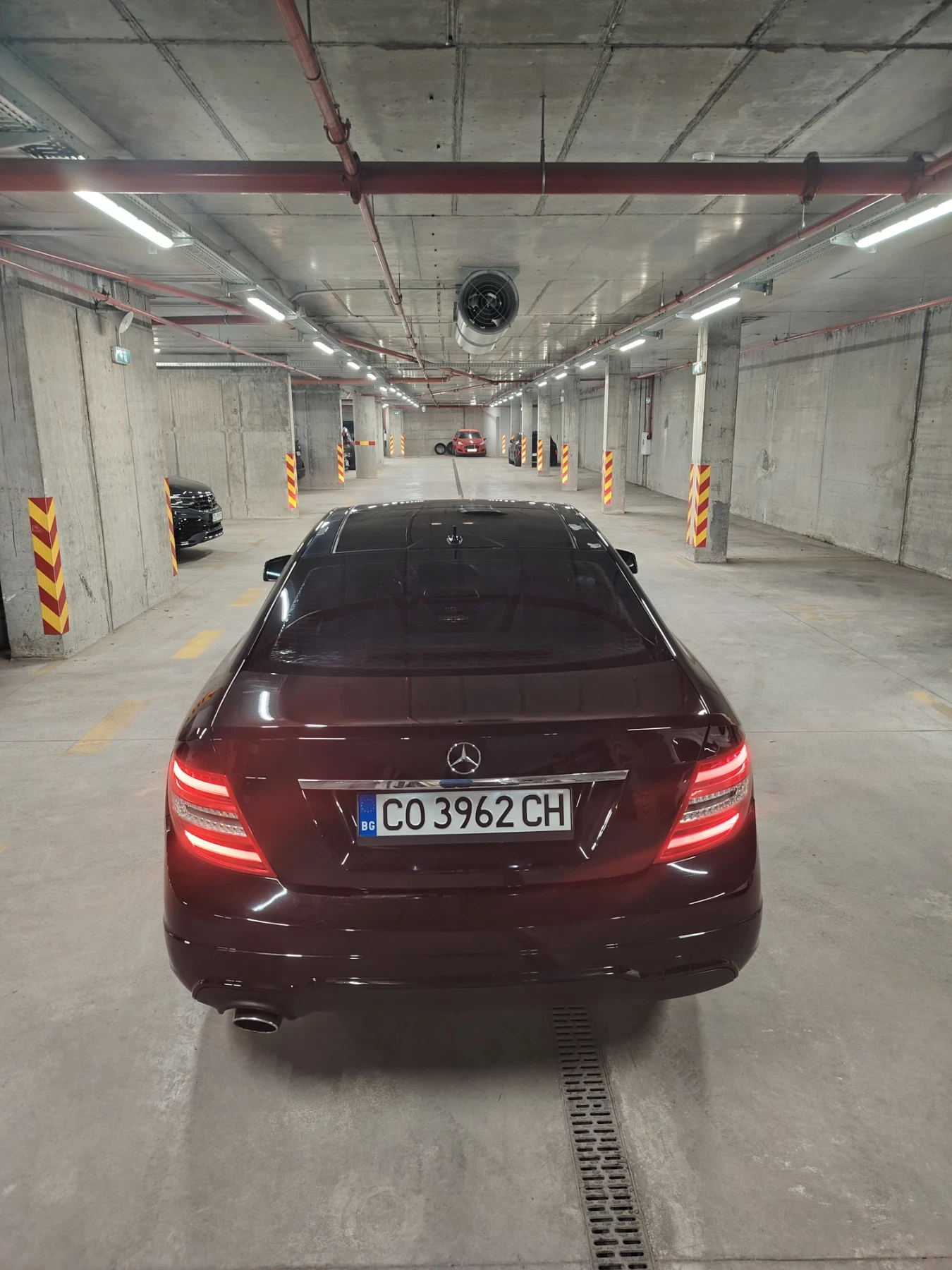 Mercedes-Benz C 250, снимка 3 - Автомобили и джипове - 53801558