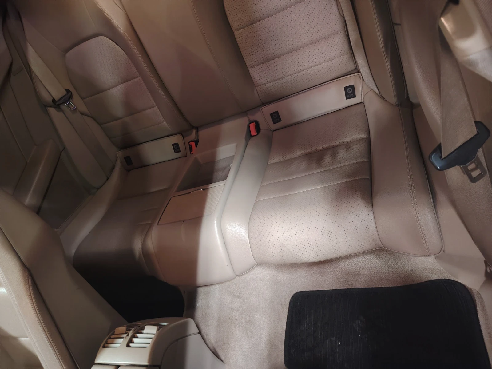 Mercedes-Benz C 250, снимка 8 - Автомобили и джипове - 53801558