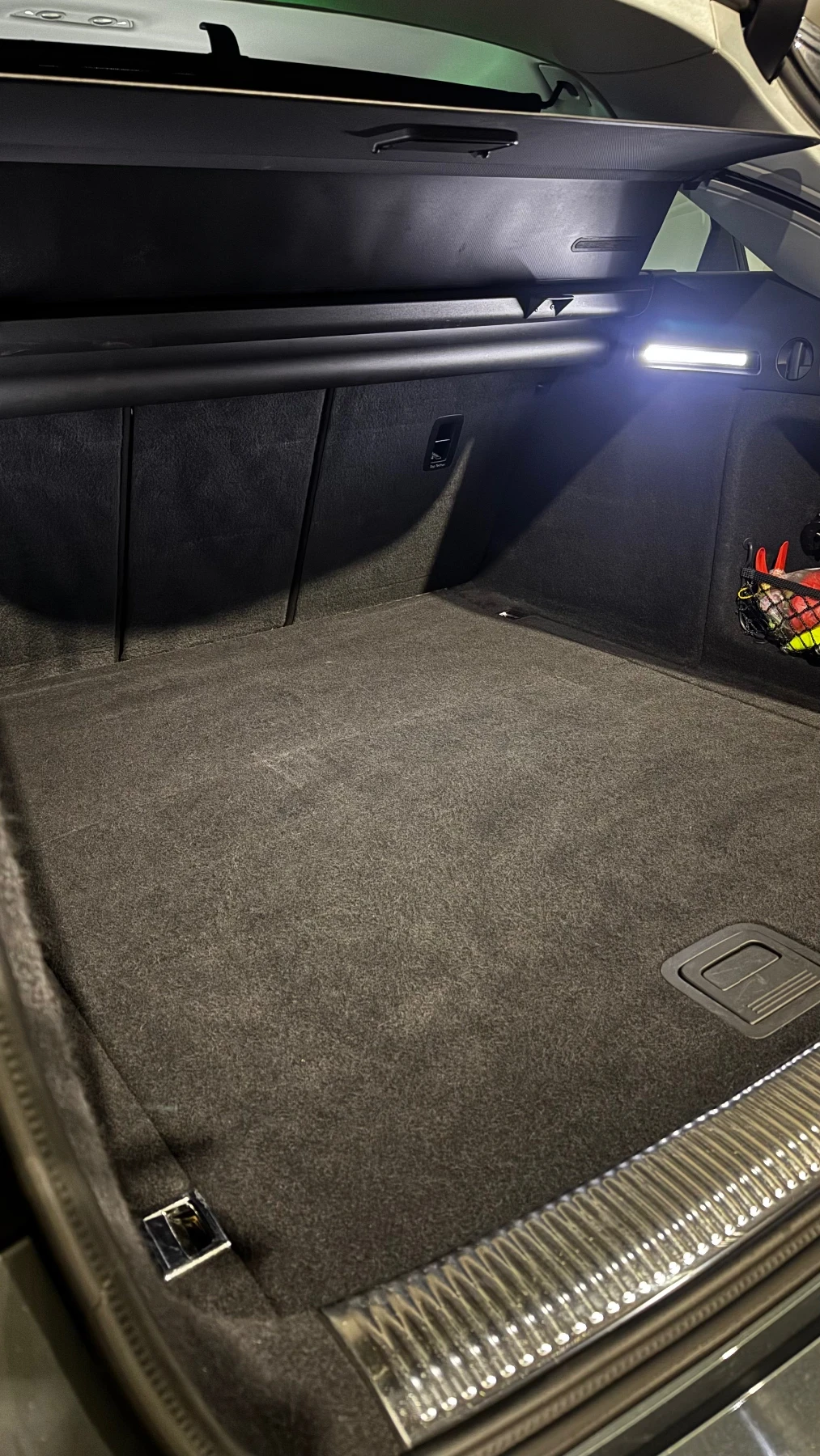 Audi A4 2.0 TDI, снимка 14 - Автомобили и джипове - 53954480