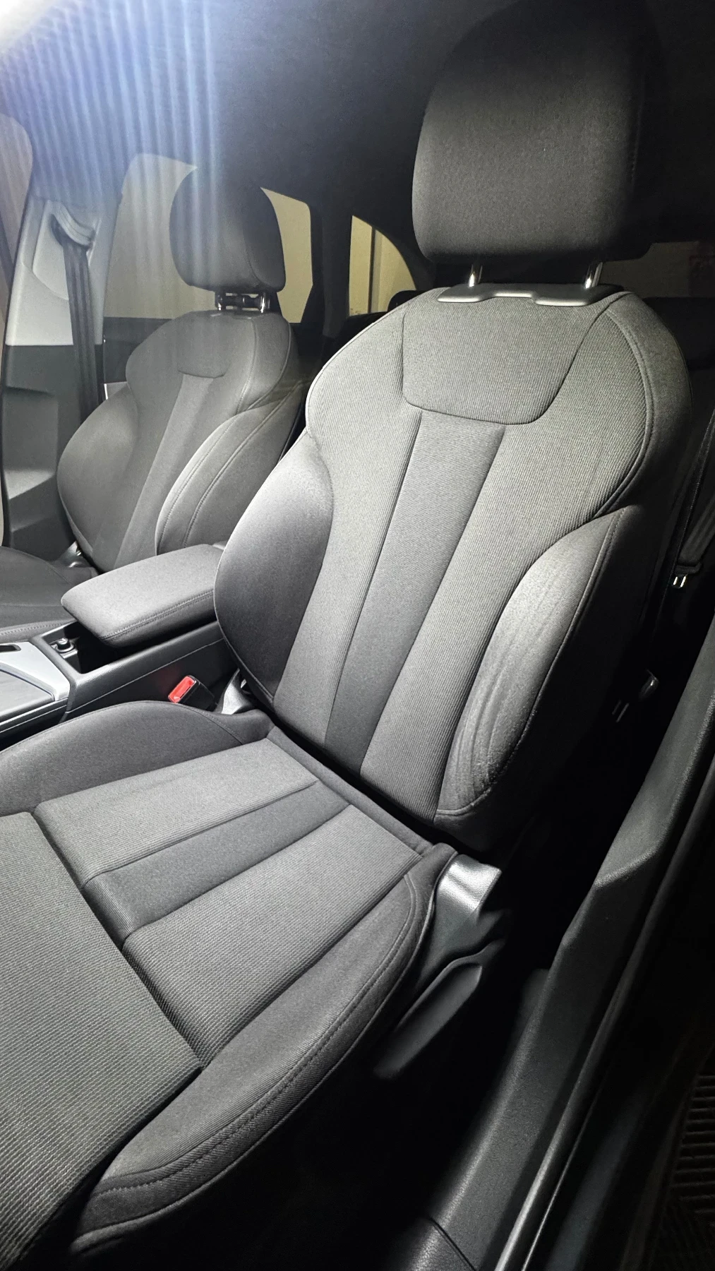 Audi A4 2.0 TDI, снимка 15 - Автомобили и джипове - 53954480