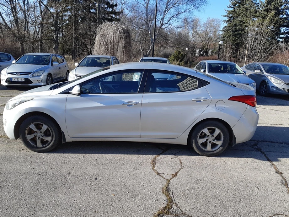 Hyundai Elantra | Mobile.bg � ����������� 4
