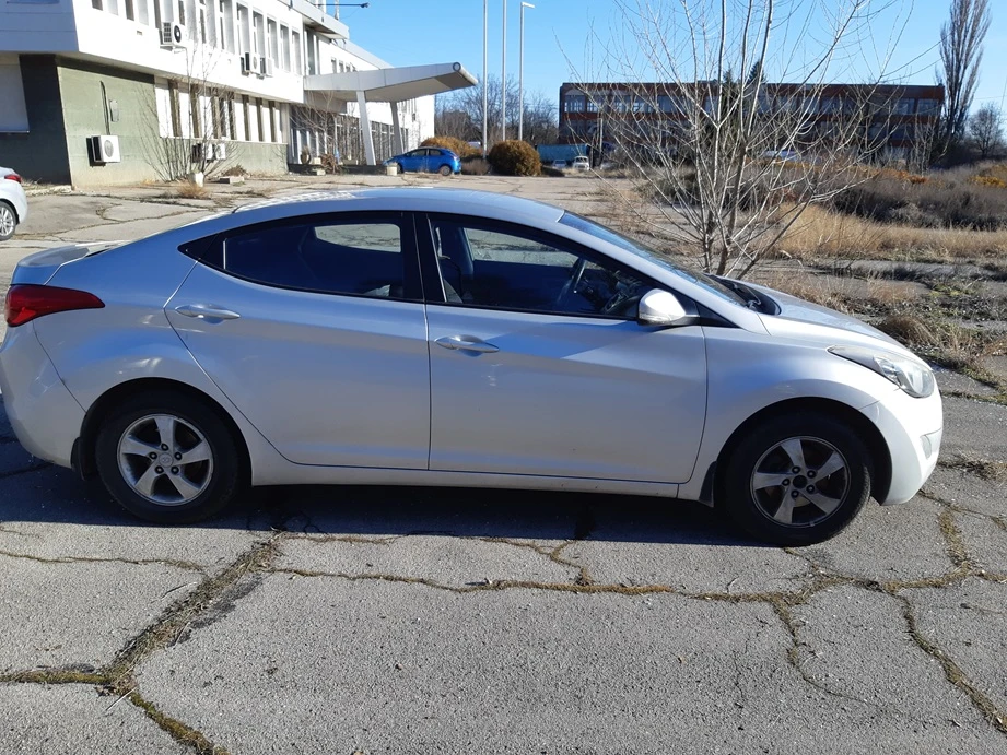 Hyundai Elantra | Mobile.bg � ����������� 3