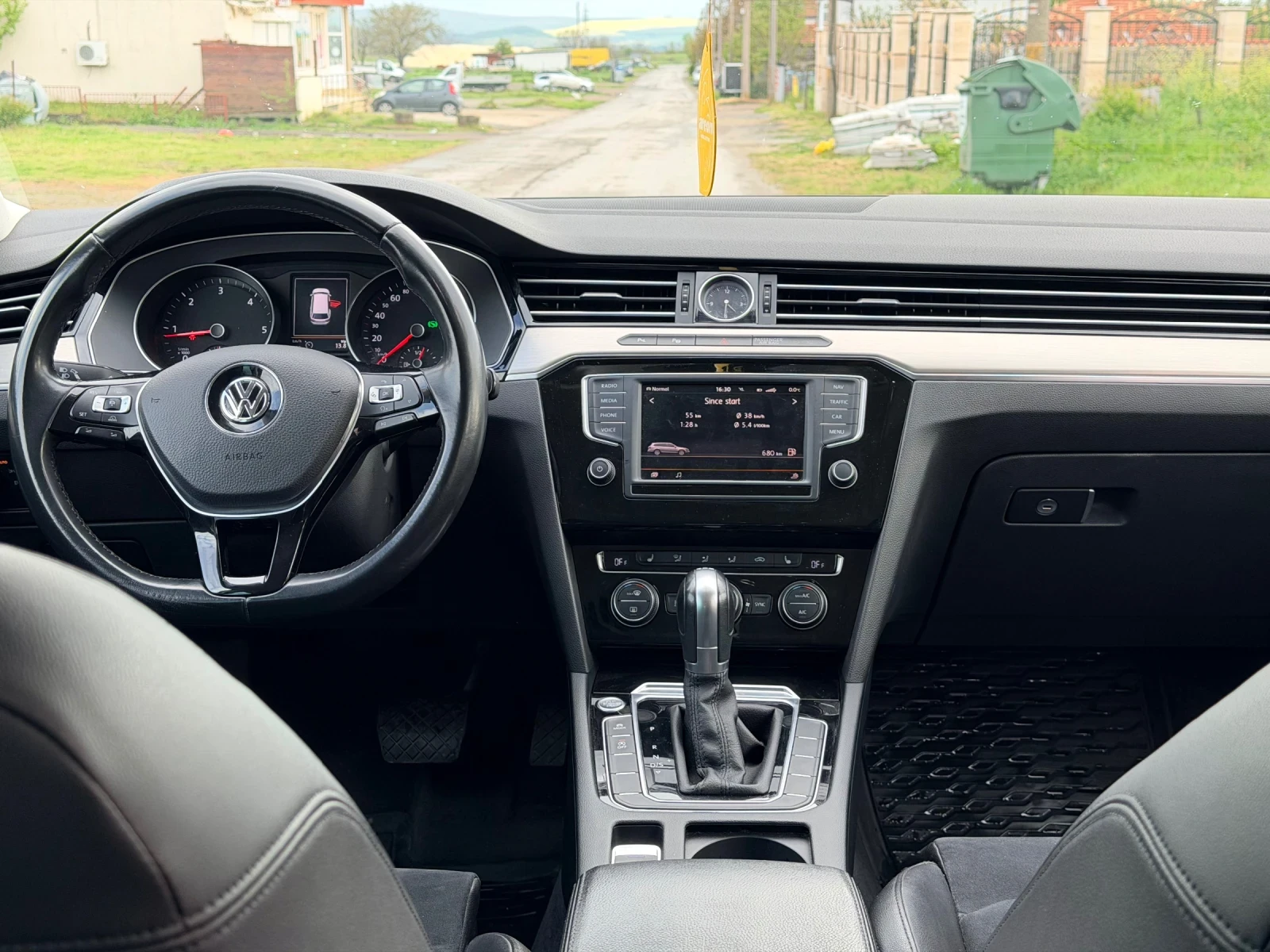 VW Passat, снимка 12 - Автомобили и джипове - 54382168