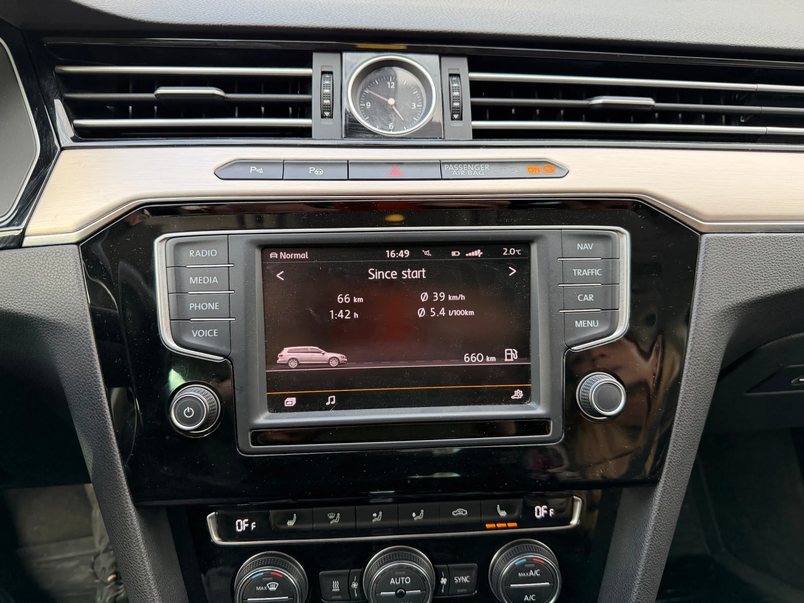 VW Passat, снимка 17 - Автомобили и джипове - 54382168