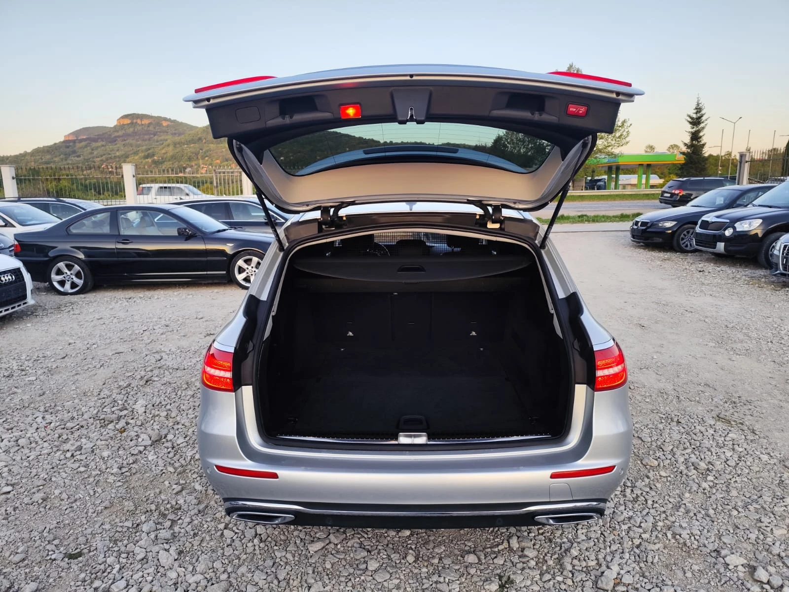 Mercedes-Benz E 220 E 220 Германия, снимка 7 - Автомобили и джипове - 54484370