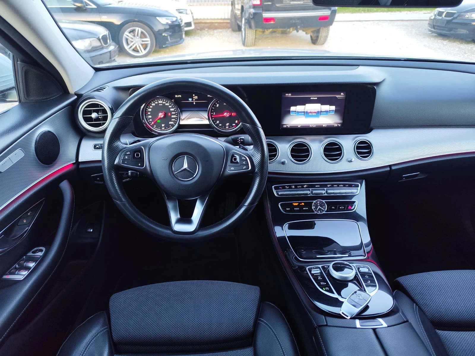 Mercedes-Benz E 220 E 220 Германия, снимка 10 - Автомобили и джипове - 54484370