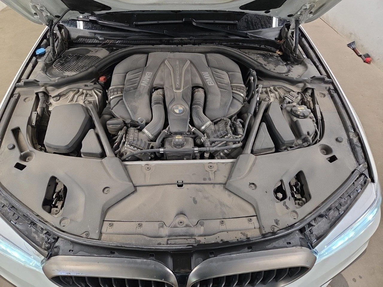 BMW 550 M-PACK* HEAD-UP* ОБДУХВАНЕ* HARMAN* PANO, снимка 15 - Автомобили и джипове - 54526402
