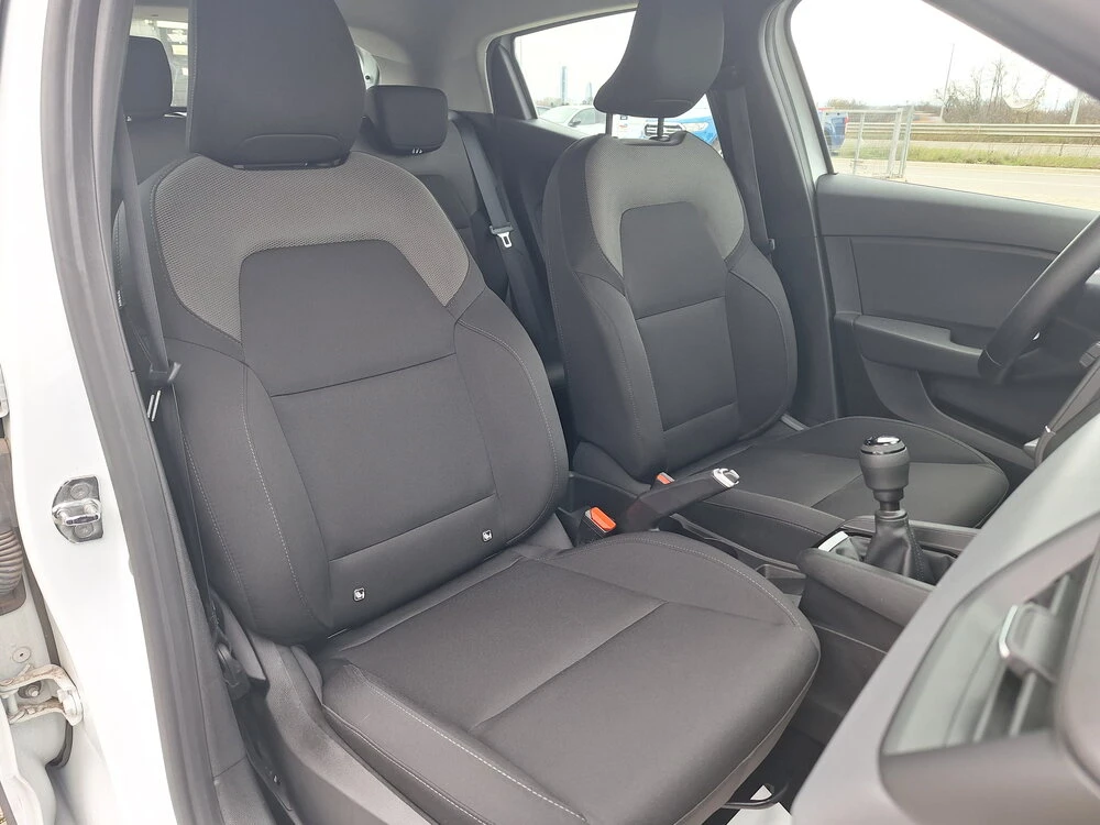 Renault Clio TCe 91к.с., снимка 13 - Автомобили и джипове - 54643419