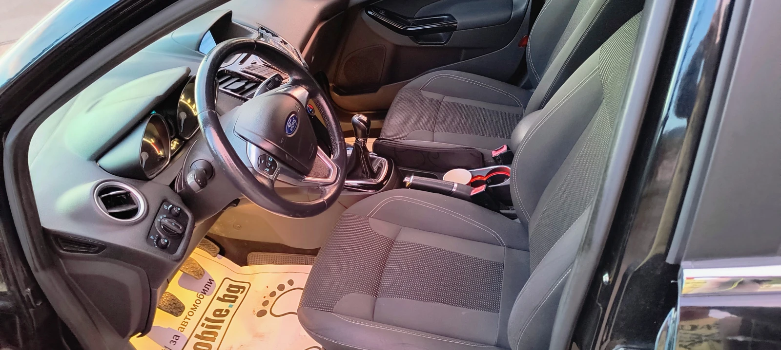 Ford Fiesta 1.5 diesel, снимка 8 - Автомобили и джипове - 54891938