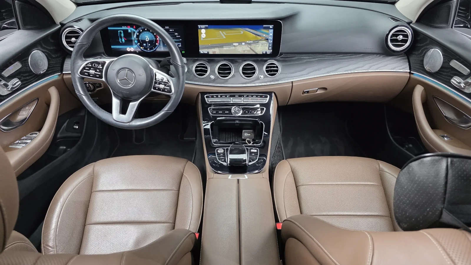 Mercedes-Benz E 300 2.0 4MATIC, HeadUP, 360-cam, Подгрев, Обдух., снимка 6 - Автомобили и джипове - 55010621
