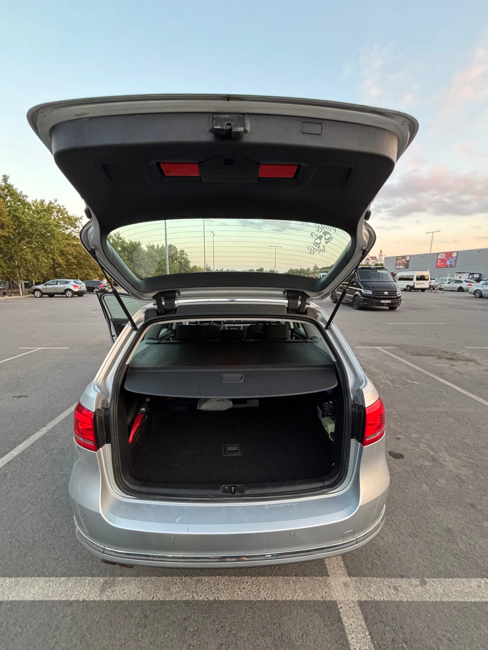 VW Passat 2.0 TDI, снимка 7 - Автомобили и джипове - 55618861