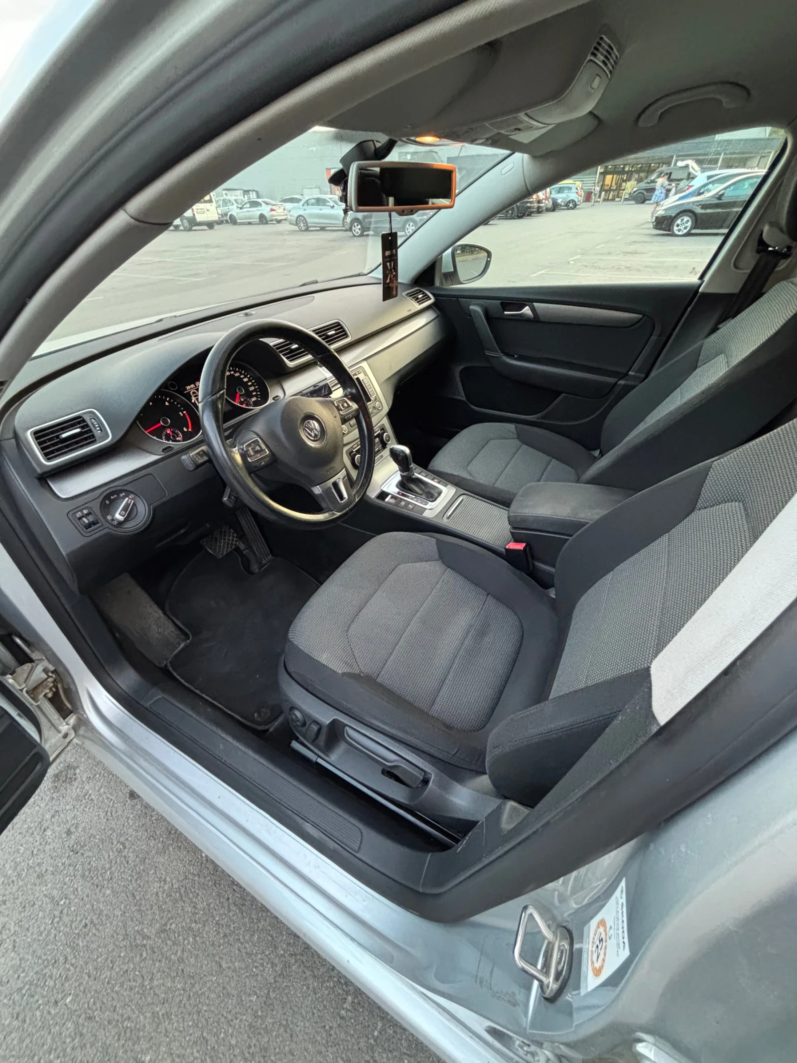 VW Passat 2.0 TDI, снимка 10 - Автомобили и джипове - 55618861