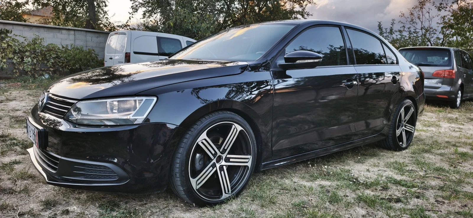 VW Jetta 1.6tdi Comfortline, снимка 2 - Автомобили и джипове - 56246755