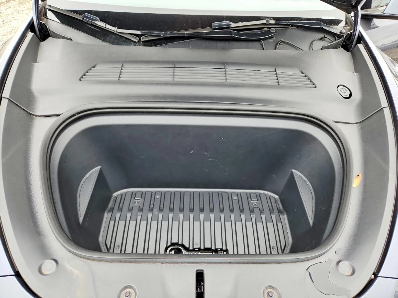 Tesla Model Y PERFORMANCE DUAL MOTOR AWD, снимка 12 - Автомобили и джипове - 56391702