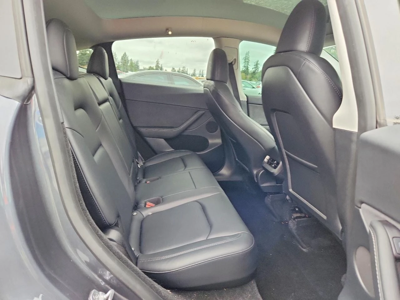 Tesla Model Y PERFORMANCE DUAL MOTOR AWD, снимка 11 - Автомобили и джипове - 56391702