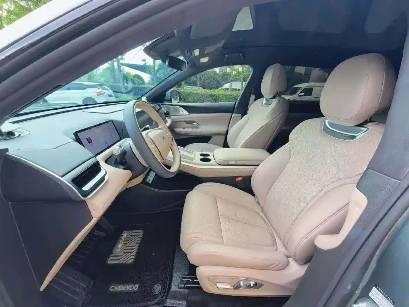 Xpeng G9 2025 680 Ultra Long Range AWD Max, снимка 8 - Автомобили и джипове - 56712441