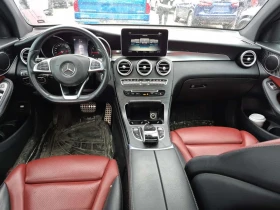 Mercedes-Benz GLC 300 COUPE * PANO * KEYLESS * 2 КЛЮЧА * CARFAX * , снимка 10
