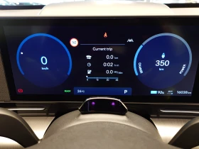 Hyundai Kona EV 65 kWh Premium, снимка 11