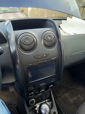 Dacia Duster, снимка 14 - Автомобили и джипове - 53193870