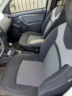 Dacia Duster, снимка 13 - Автомобили и джипове - 53193870