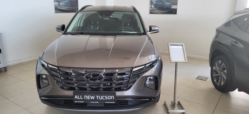 Hyundai Tucson Premium, снимка 2 - Автомобили и джипове - 46274148