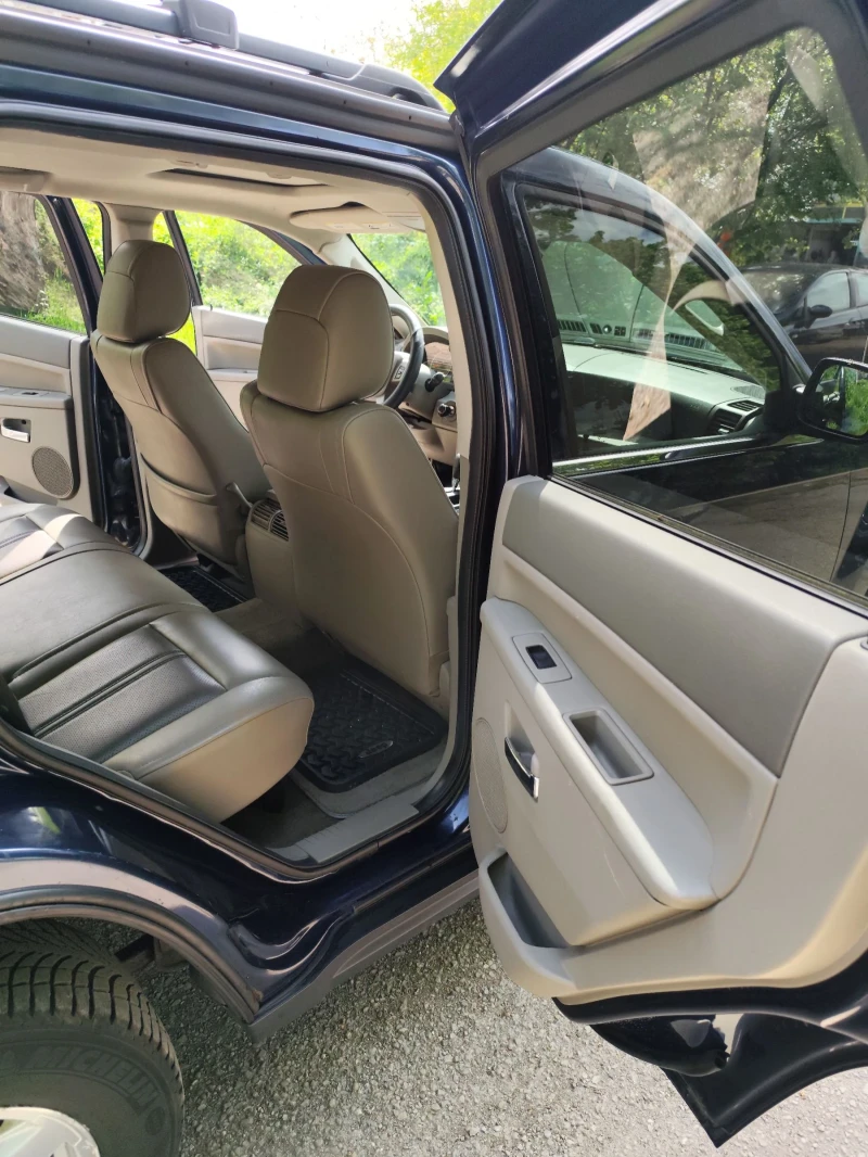 Jeep Grand cherokee 5.7 HEMI V8, снимка 5 - Автомобили и джипове - 52634380