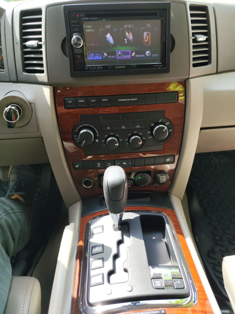 Jeep Grand cherokee 5.7 HEMI V8, снимка 2 - Автомобили и джипове - 52634380