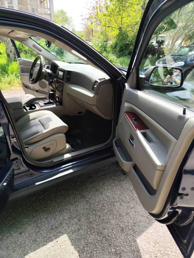 Jeep Grand cherokee 5.7 HEMI V8, снимка 4 - Автомобили и джипове - 52634380