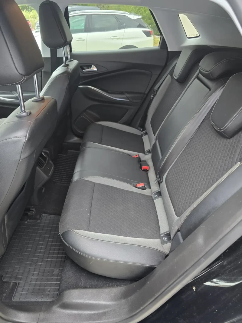 Opel Grandland X, снимка 13 - Автомобили и джипове - 52361318