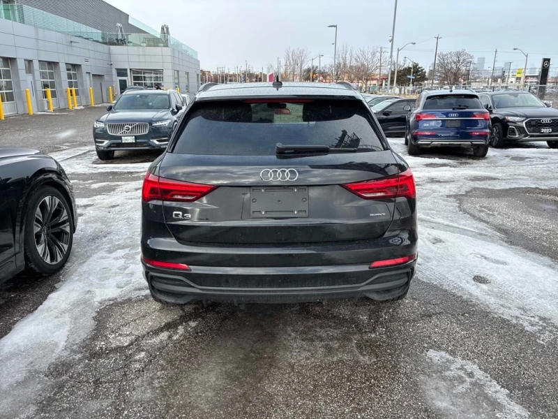 Audi Q3 * Komfort * CARFAX * БЕЗ ПЪРВОНАЧАЛНА ВНОСКА, снимка 4 - Автомобили и джипове - 53008863