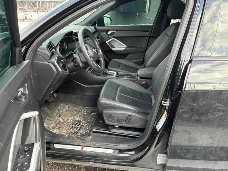 Audi Q3 * Komfort * CARFAX * БЕЗ ПЪРВОНАЧАЛНА ВНОСКА, снимка 5 - Автомобили и джипове - 53008863