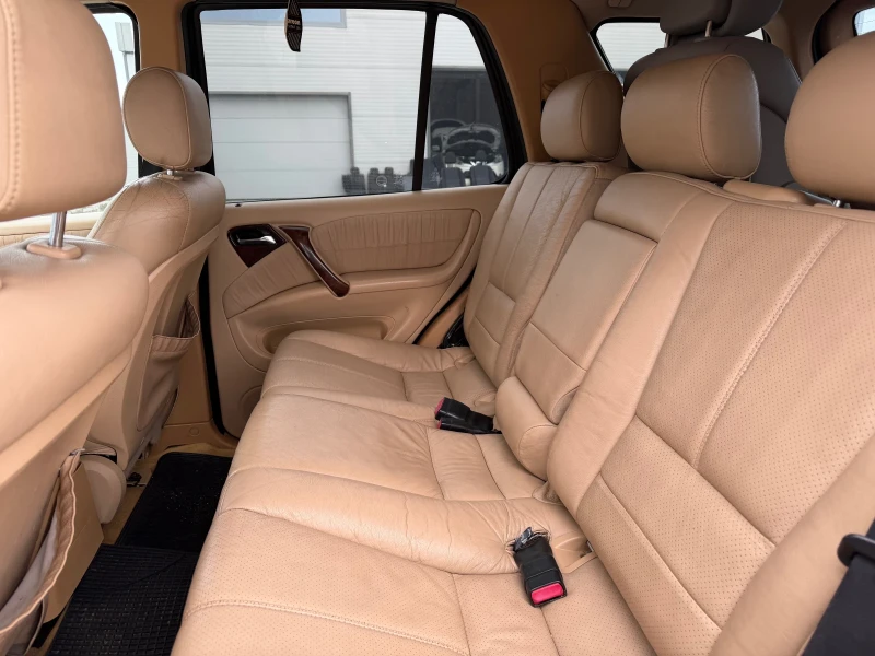 Mercedes-Benz ML 320 3.2I * LPG/ BRC * ОБСЛУЖЕН * РЕГИСТРИРАН * , снимка 7 - Автомобили и джипове - 53412016