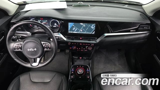 Kia Niro, снимка 7 - Автомобили и джипове - 56267178