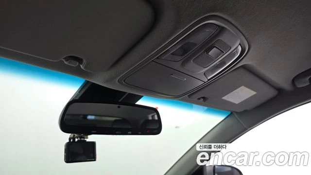 Kia Niro, снимка 17 - Автомобили и джипове - 56267178