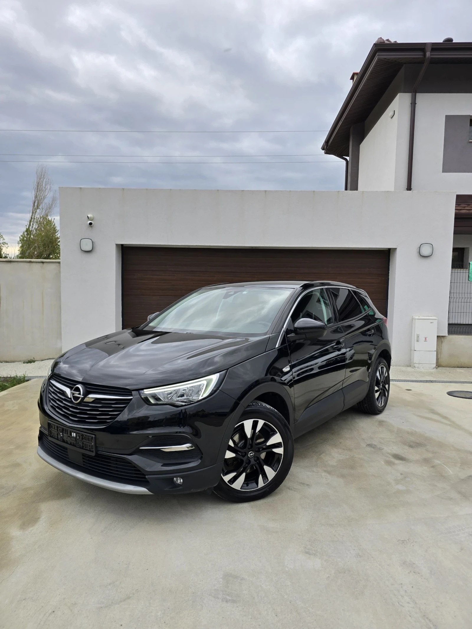 Opel Grandland X  - изображение 2