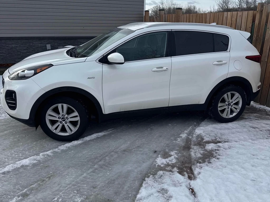 Kia Sportage * LX * CARFAX * ЦЕНА ДО БГ - изображение 4